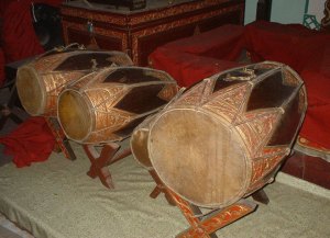 alat_musik_tradisional-drums